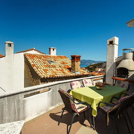 Apartament & Iva